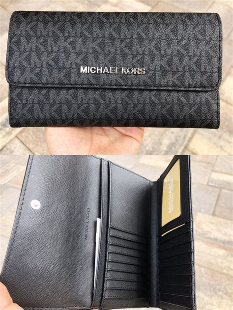 michael kors trifold wallet women.